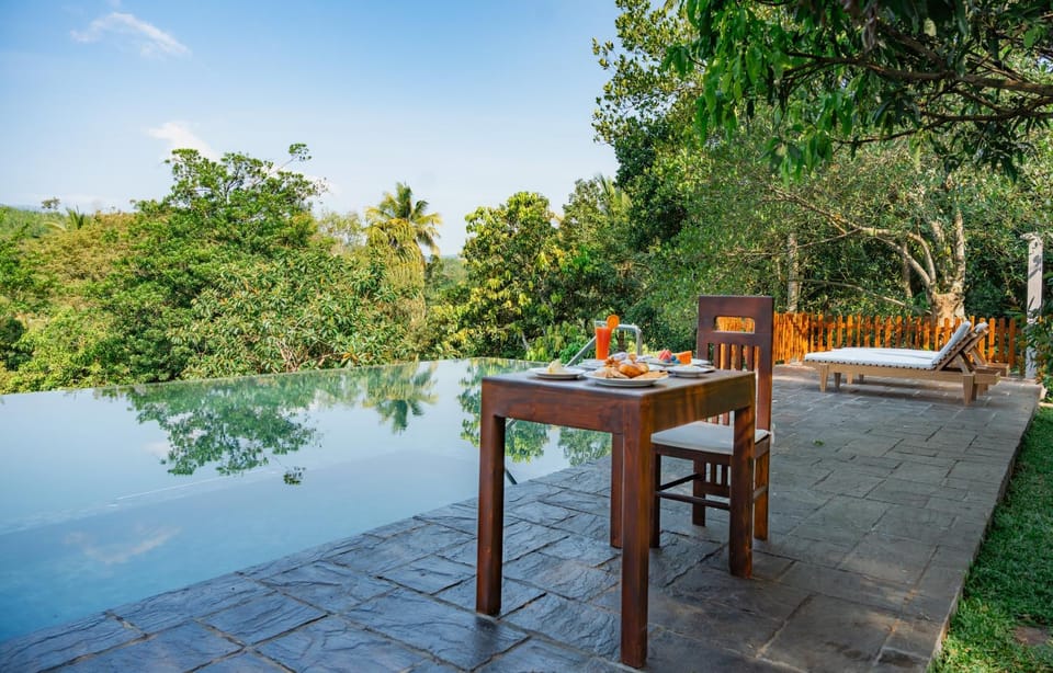 Pool view, River view, Swimming pool