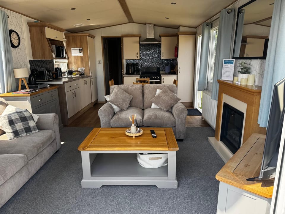 Cosy 2 bed in Dovercourt Holiday Park -Sleeps 6 Campground/ 
RV Resort in Tendring District