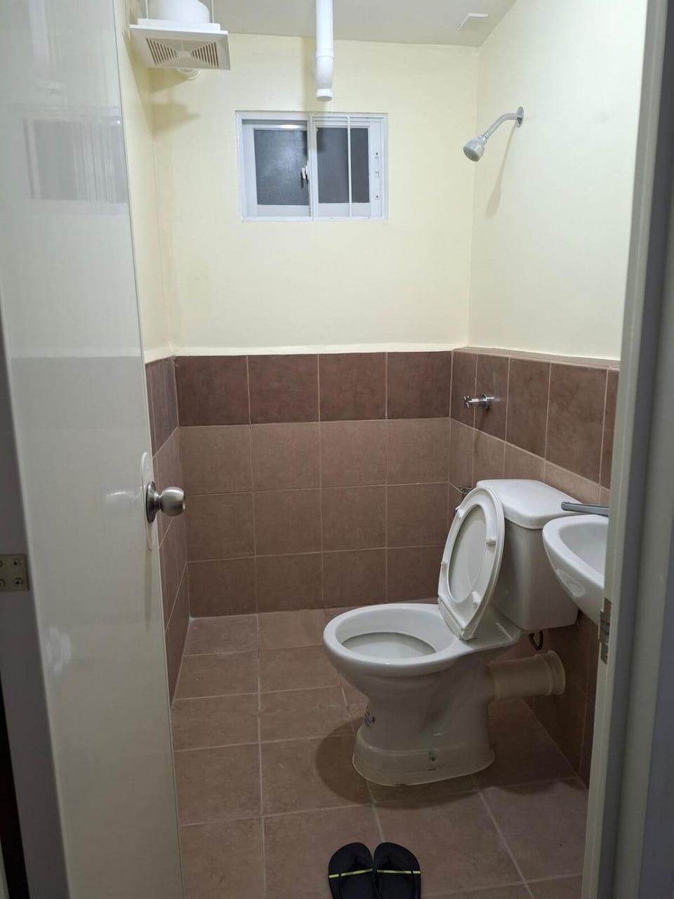 Queen's Place Arezzo Davao Apartment in Davao City