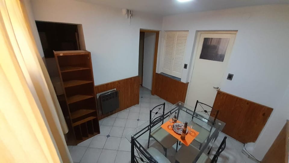 Kitchen or kitchenette, Seating area, Dining area