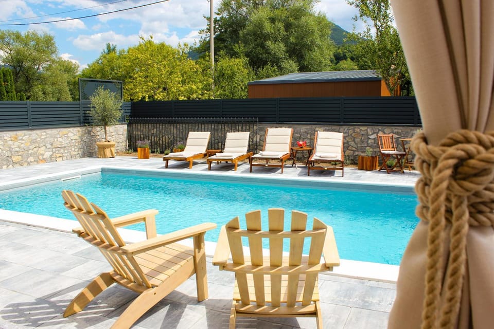 Pool view, Swimming pool