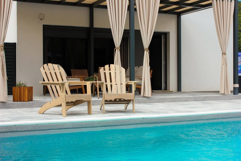 Patio, Pool view