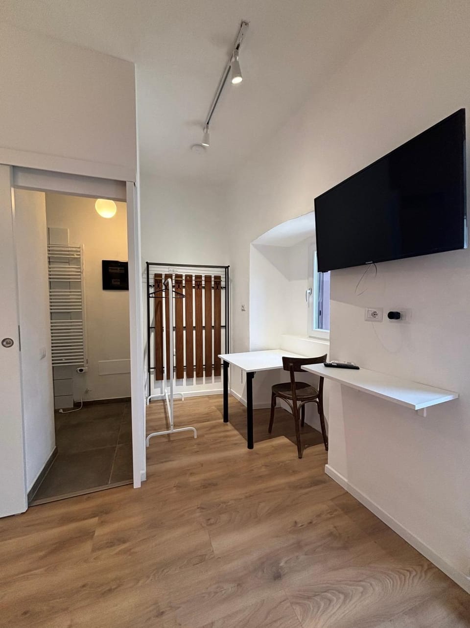 LevOasi 3 - Lake & mountain view escape Apartment in Canton of Ticino