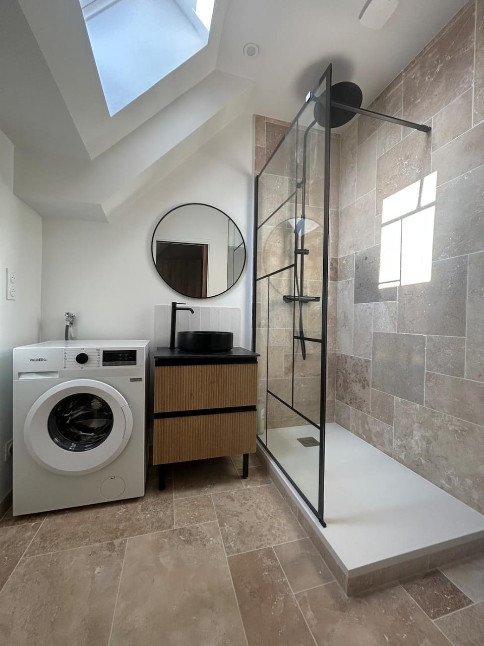 Shower, Bathroom, washing machine