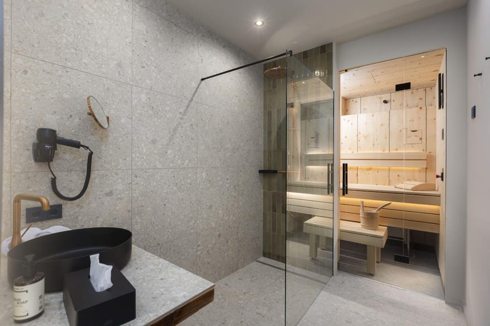Bathroom, Bath