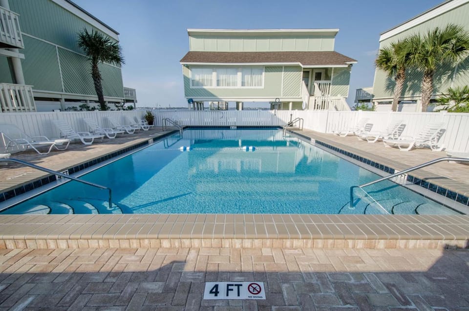 Boardwalk F1 House in Pensacola Beach