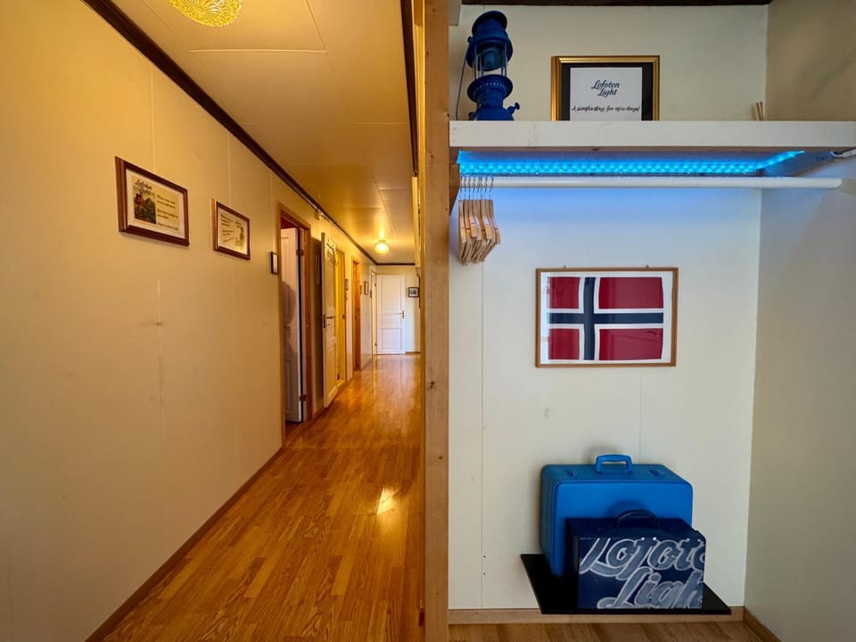 Other, wardrobe