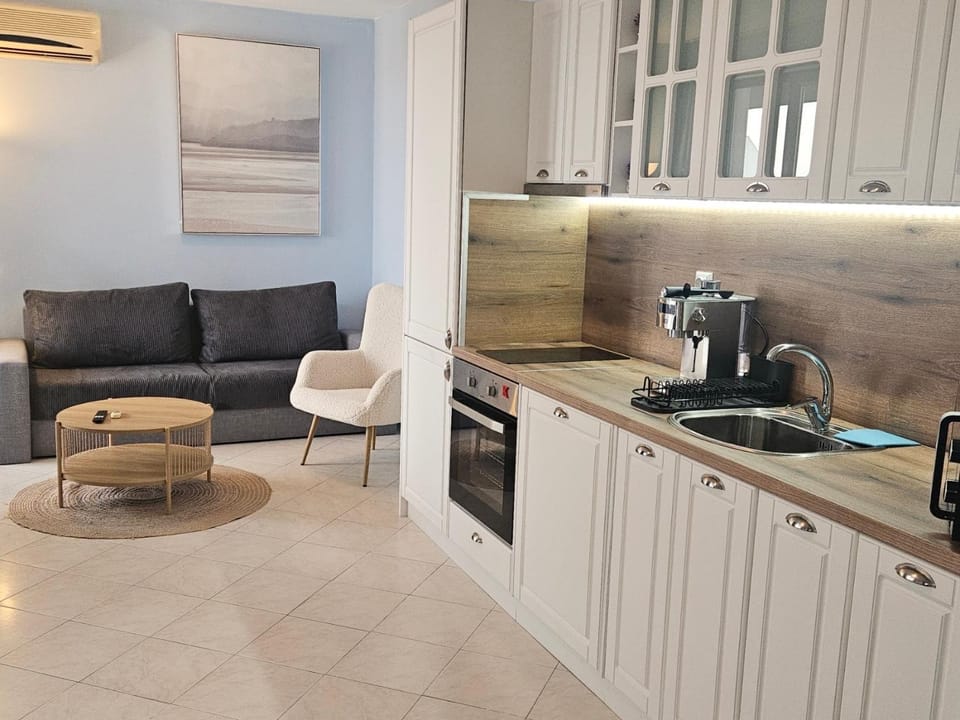 Triumph Fantastic View Apartment in Burgas Province