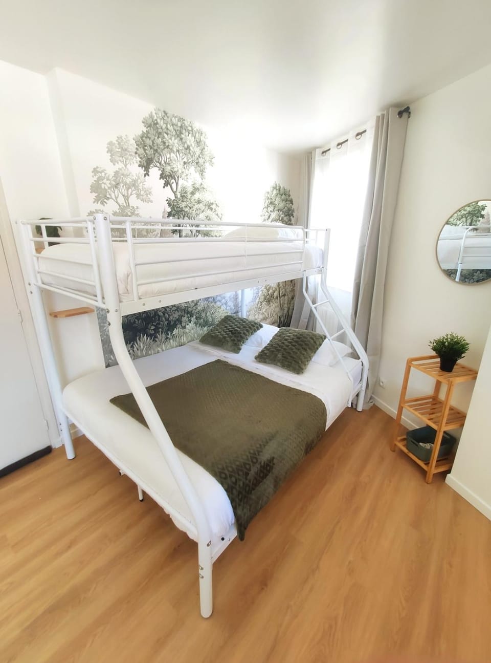 Bed, Living room, Photo of the whole room, Bedroom, bunk bed