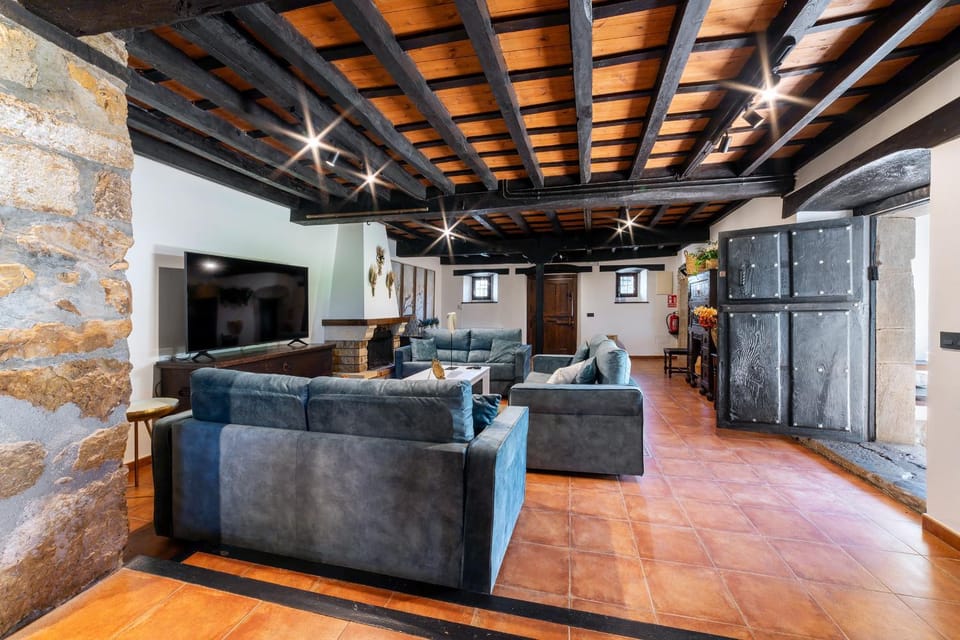 Living room, Lounge or bar