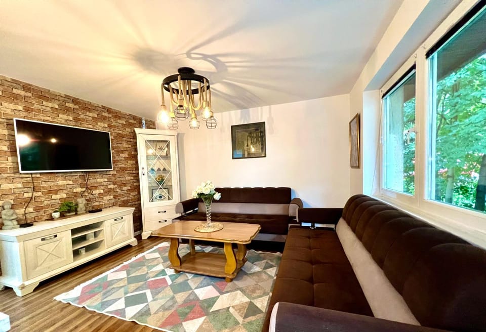 TV and multimedia, Seating area