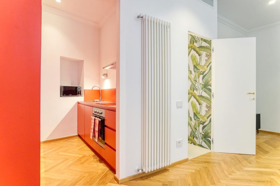 Kitchen or kitchenette, oven, stove