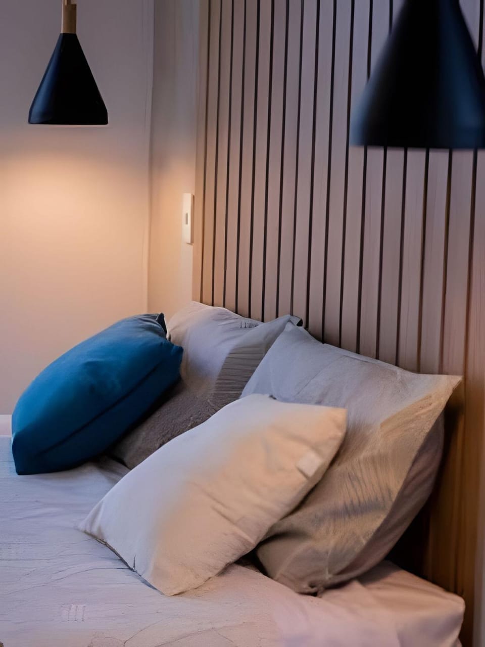 Toilet, TV and multimedia, Bedroom