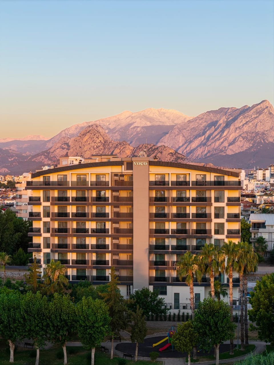 Property building, Day, City view, Mountain view