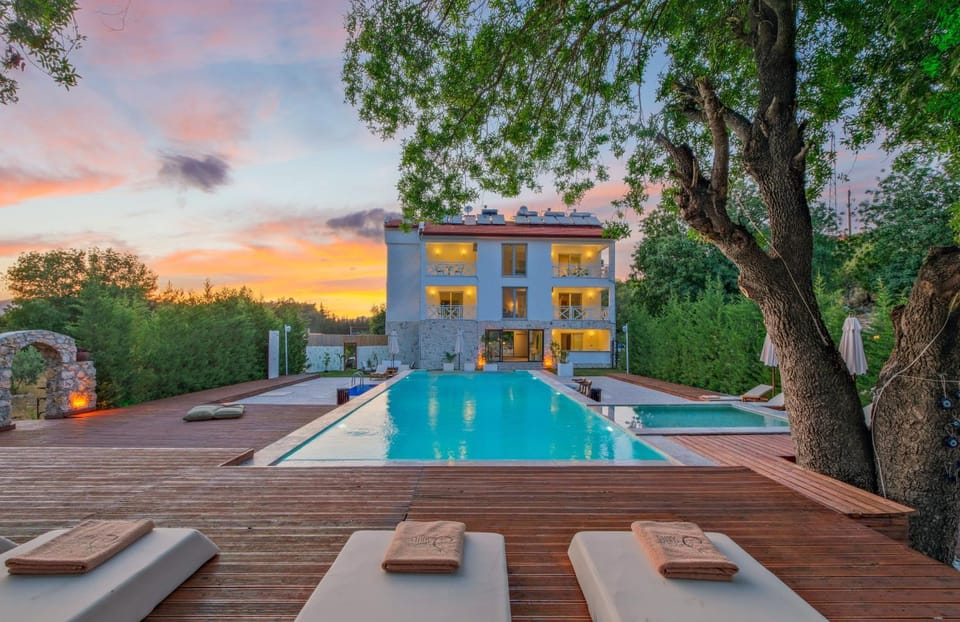 Property building, Natural landscape, Garden, Sunset