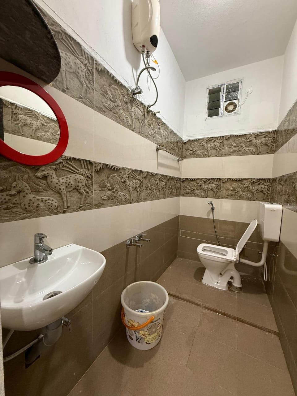 Rishi Residency Hotel in Sri Lanka