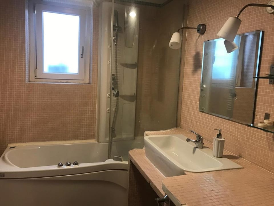 Luxury Villa with Swimming Pool in Rome Villa in Rome
