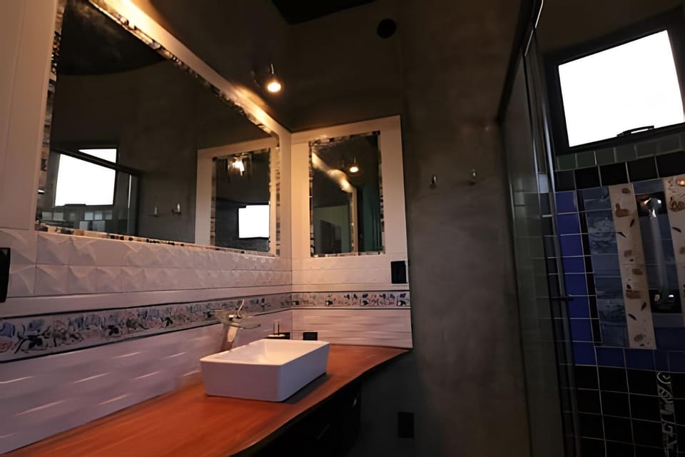 Casa Arte Flor, a Retreat for Couples: Art, Charm and Comfort House in State of São Paulo