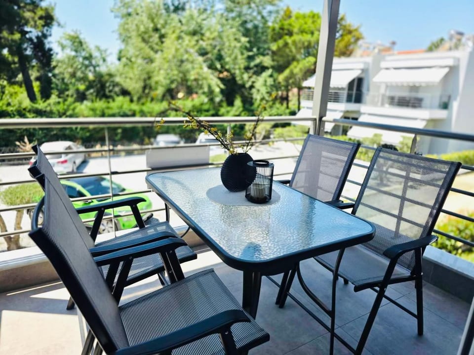 Patio, View (from property/room), Balcony/Terrace, Balcony/Terrace, Seating area, Dining area