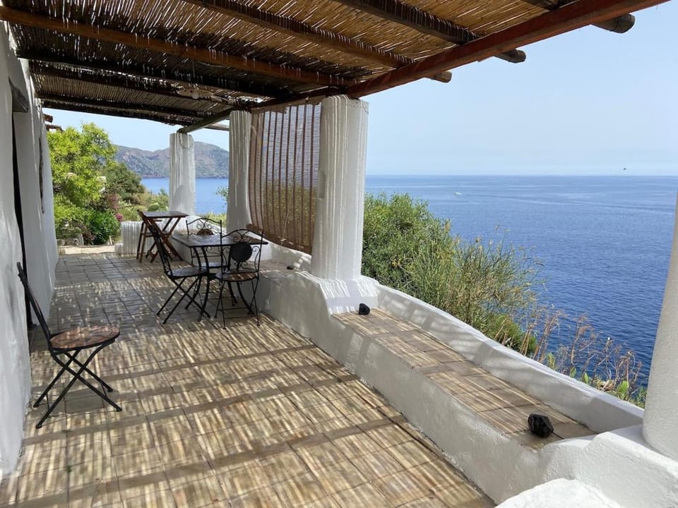 Traditional Eolian House Luna - Unique experience House in Lipari