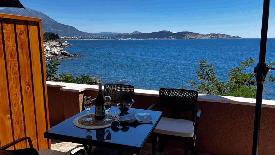 Beachfront Blue Panorama Bed and Breakfast in Montenegro