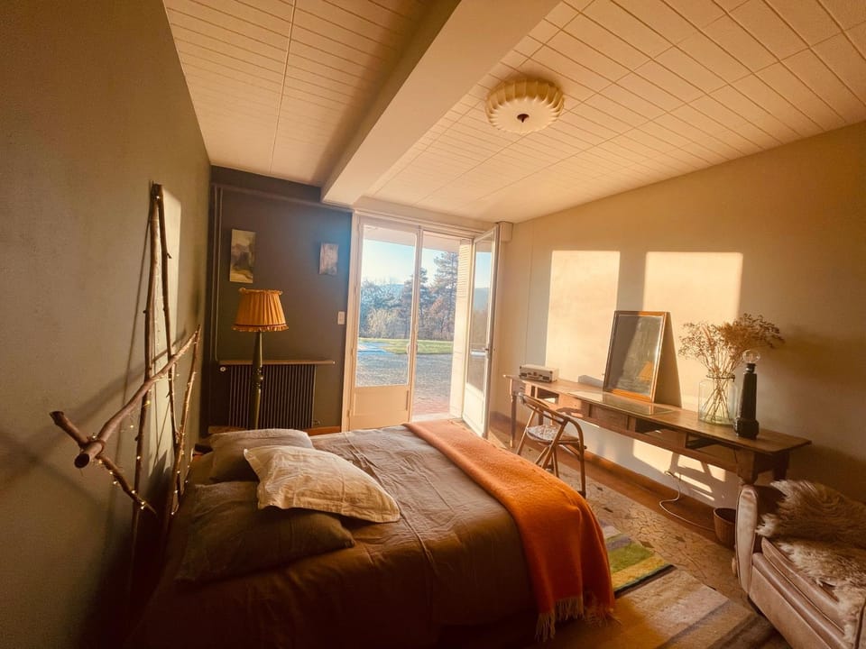Bed Nature and Swimming Pool Vacation rental in Auvergne-Rhône-Alpes