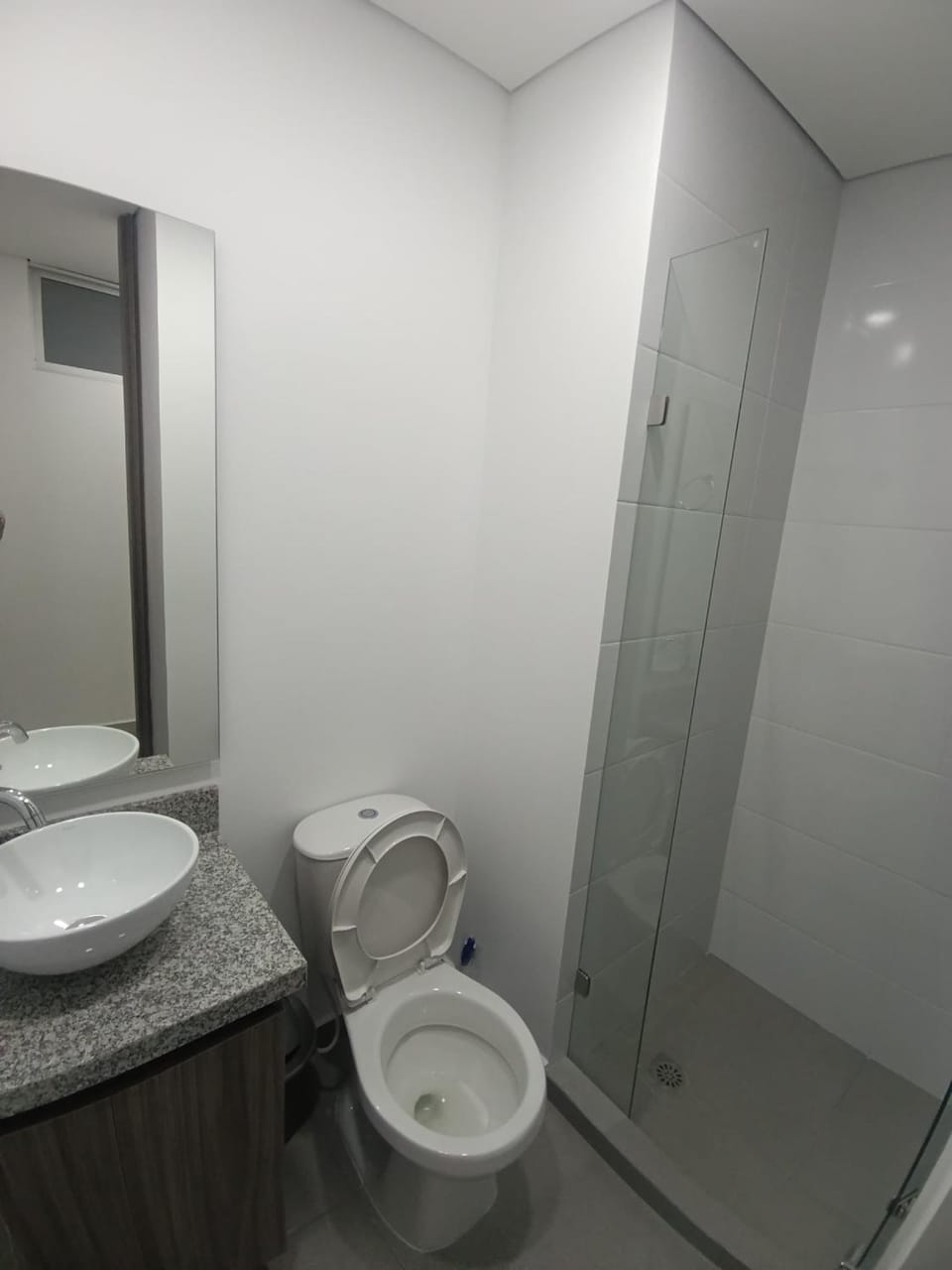 Apartaestudio amoblado, Edificio Avanzzare T2-704 Apartment in Bogota