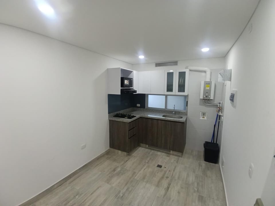Apartaestudio amoblado, Edificio Avanzzare T2-704 Apartment in Bogota