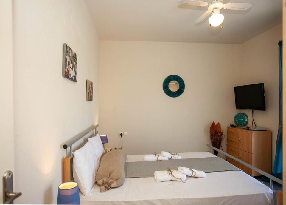 Pyrgos Spring pool apartment House in Crete