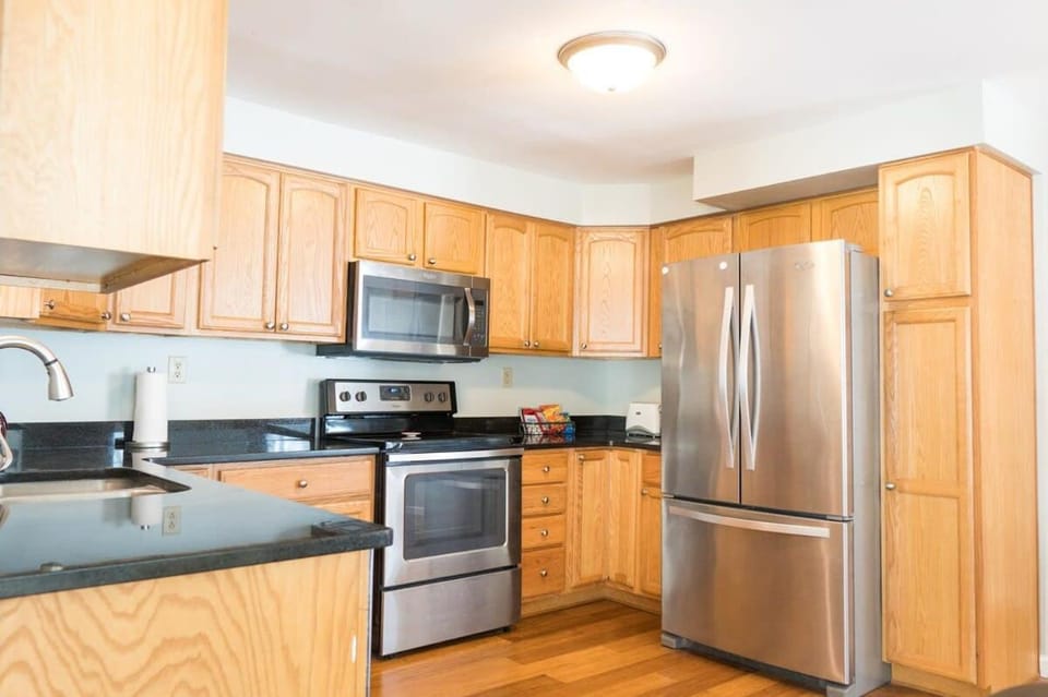 Comfy Escape with Lake Chapin views House in Berrien Springs
