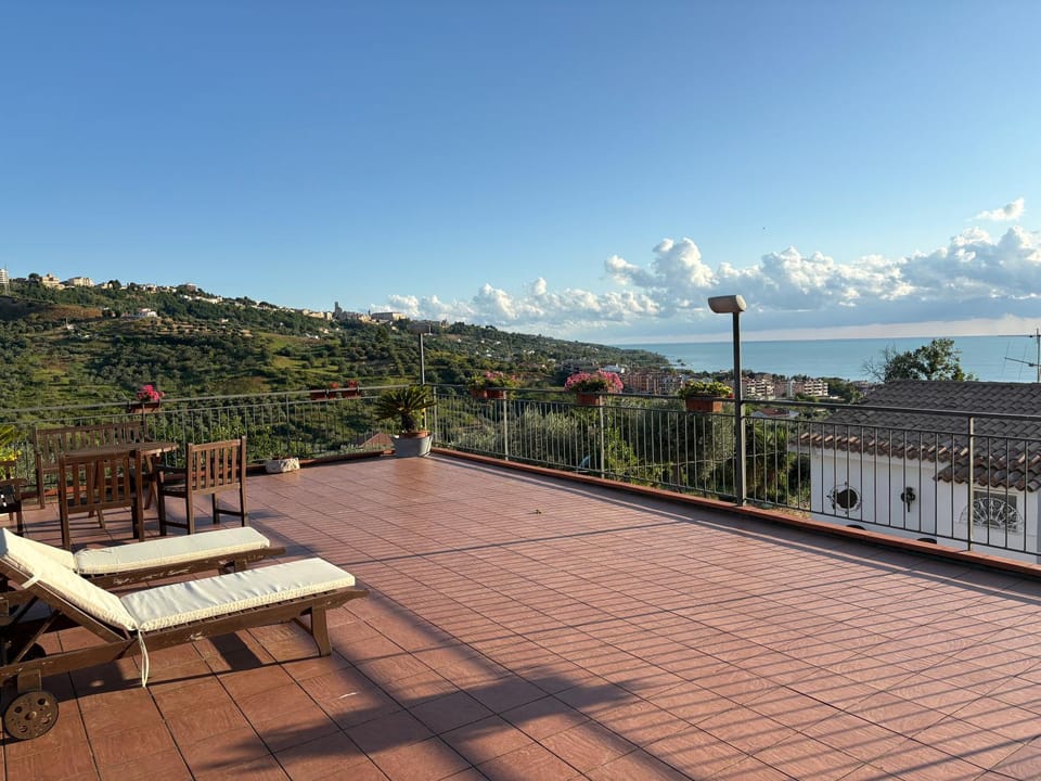 Le tre cose House in Vasto