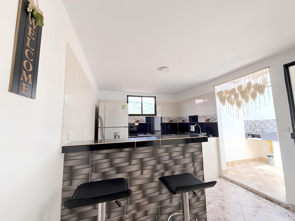 Kitchen or kitchenette, Dining area, kitchen