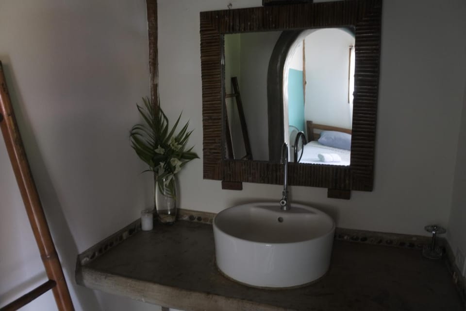 Photo of the whole room, Decorative detail