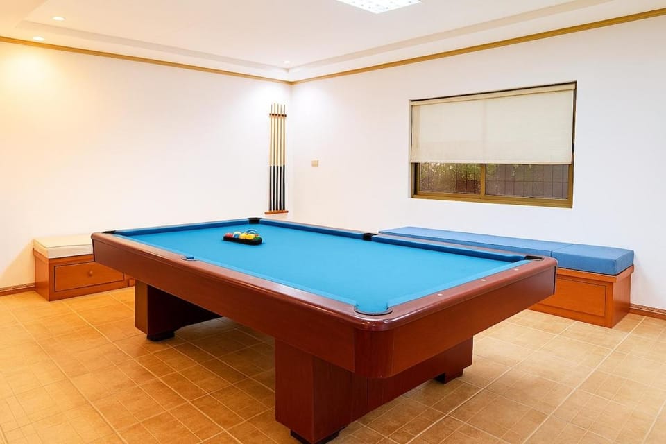 Lovely Villa in Tagaytay with Swimming Pool & Billiards up to 25pax Villa in Tagaytay