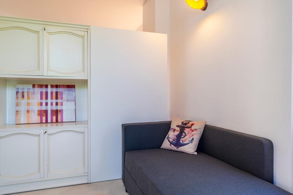 Living room, wardrobe