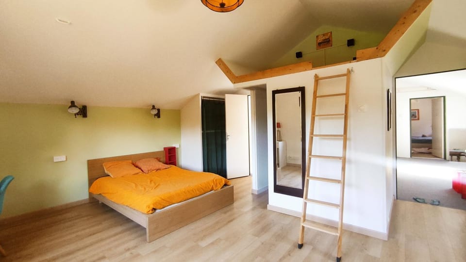 Studio Vacation rental in Nouvelle-Aquitaine