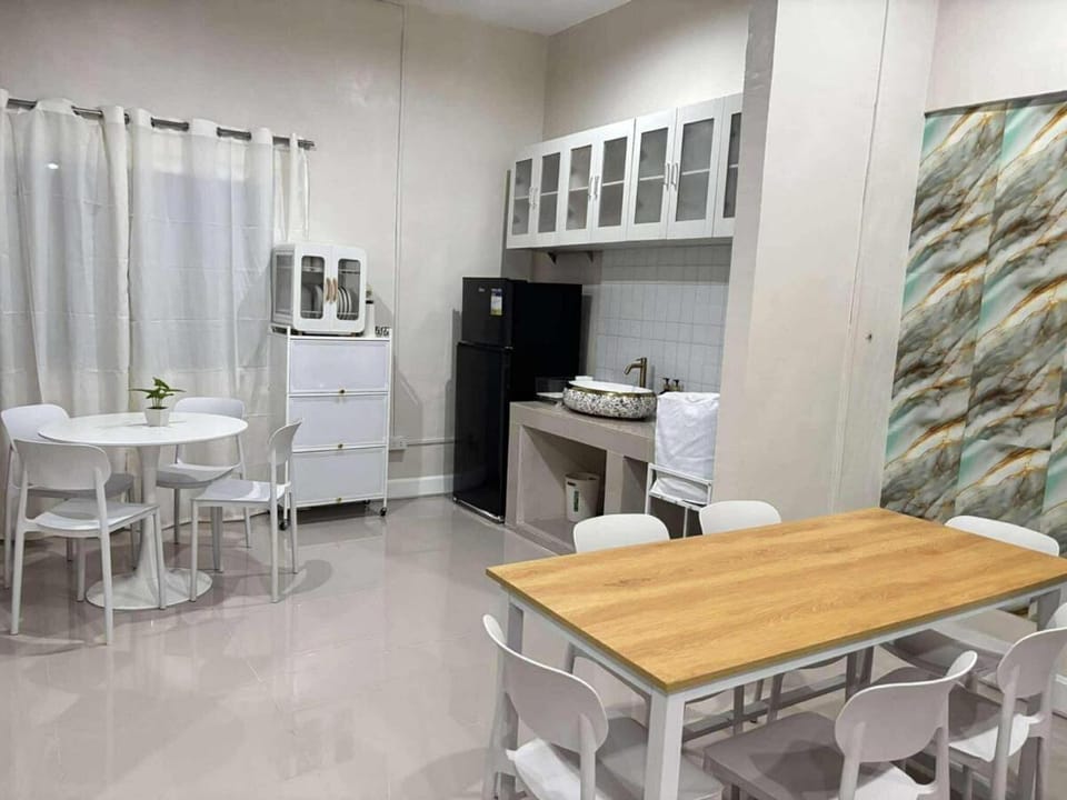 2 bedroom cute log house in Bacolod- near NGC House in Bacolod