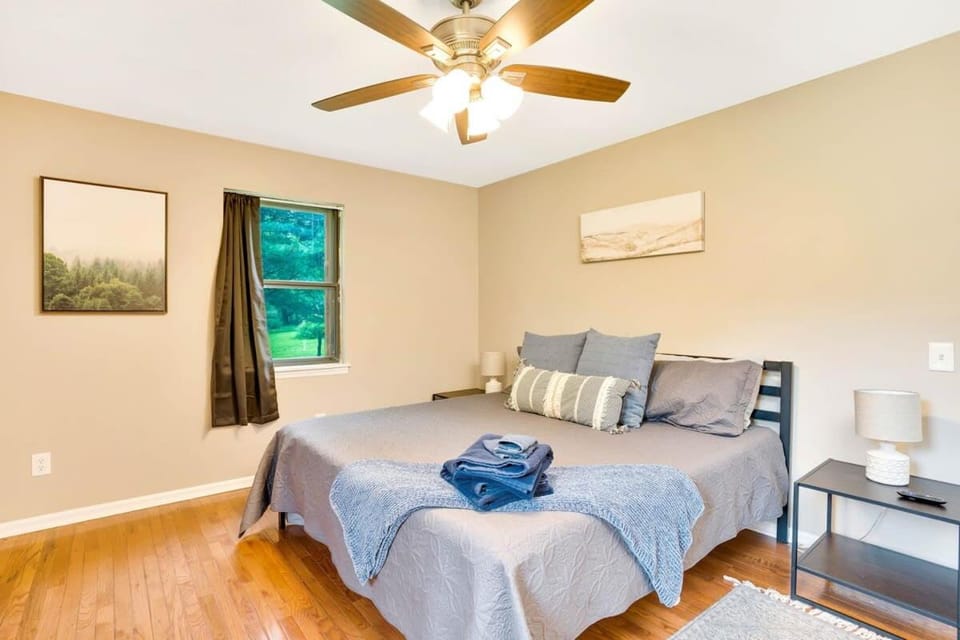 Country Lane Cottage- privacy & quiet neighborhood House in Alabama