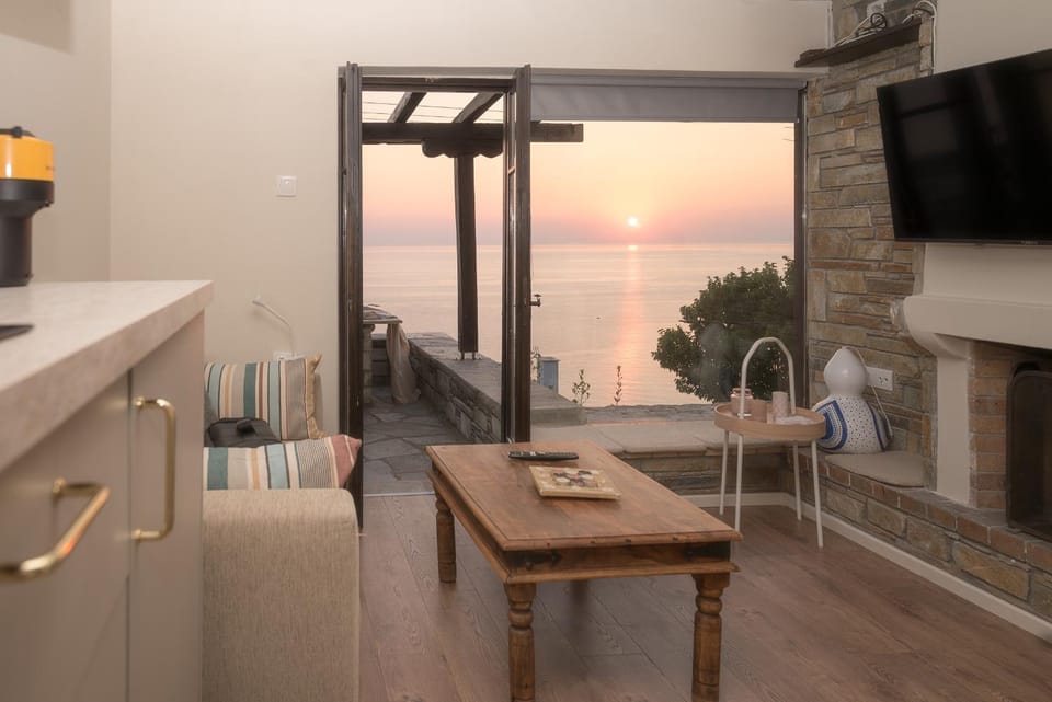 View (from property/room), Seating area, Sea view