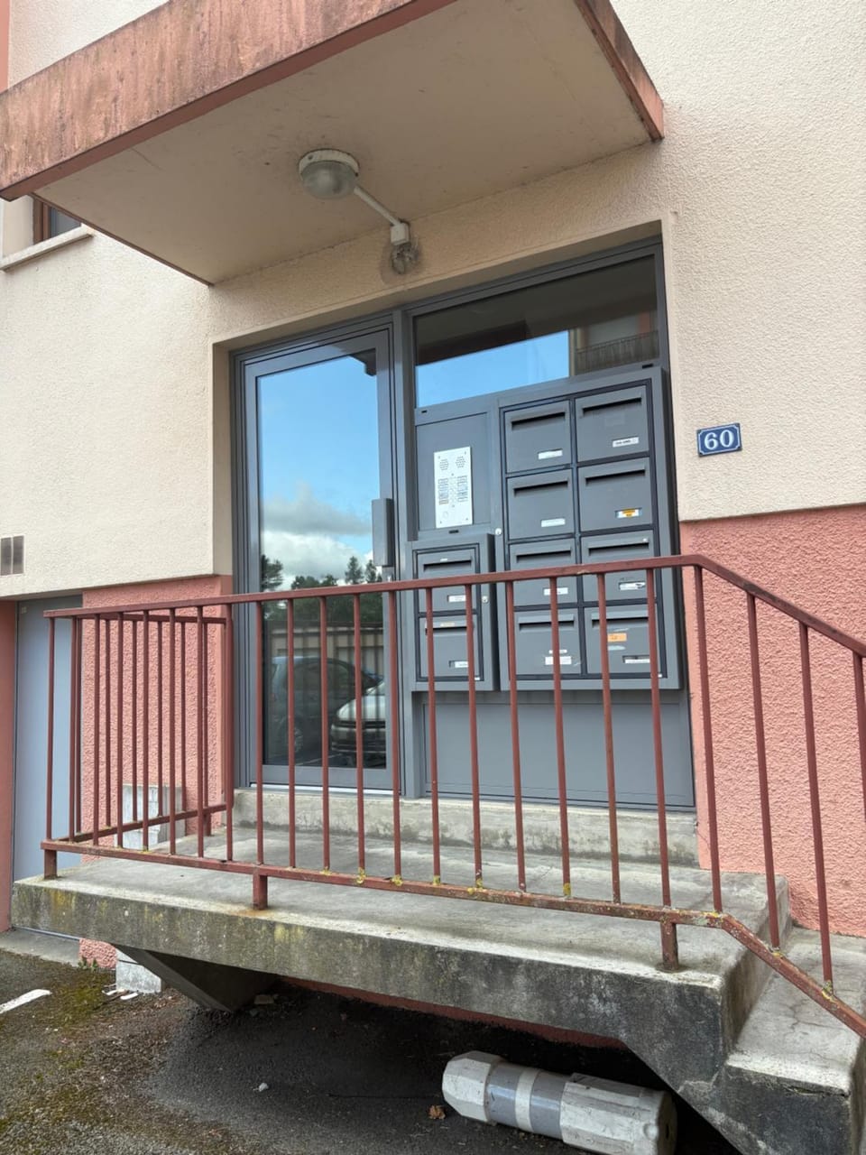 Bel appartement au calme dans copropriété t 3 hauteur Montbéliard Apartment in Montbéliard