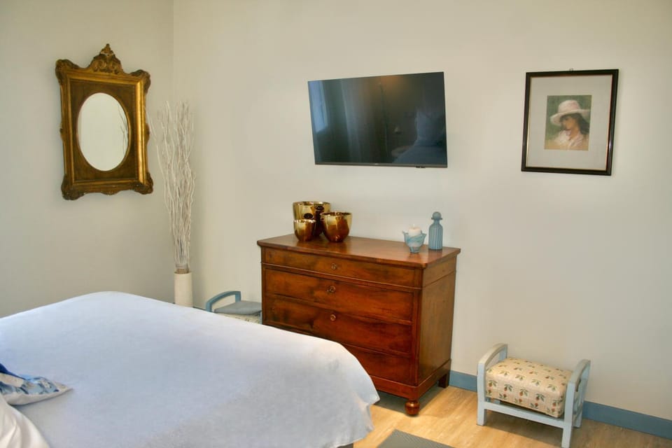 TV and multimedia, Bedroom