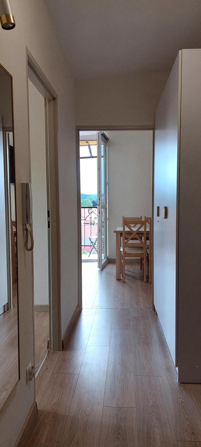 Apartament na Pogodnej z balkonem Apartment in Lower Silesian Voivodeship