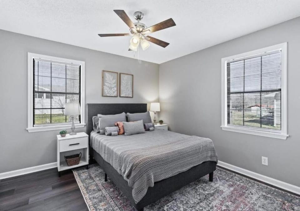 Bed, Bedroom