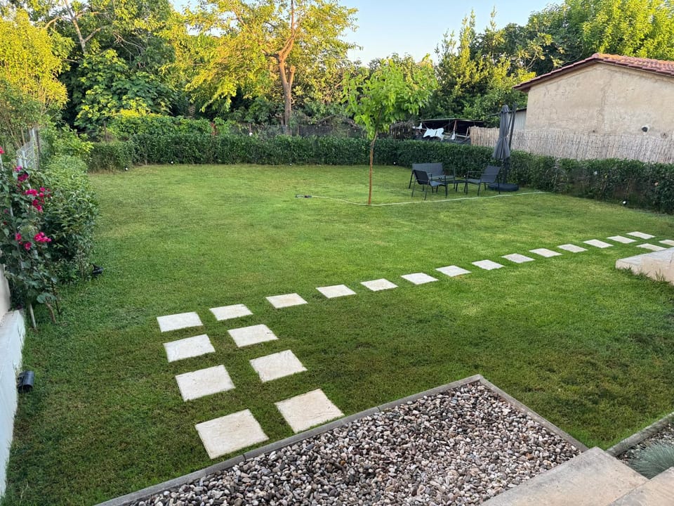 Garden, Garden view