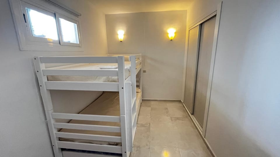 bunk bed