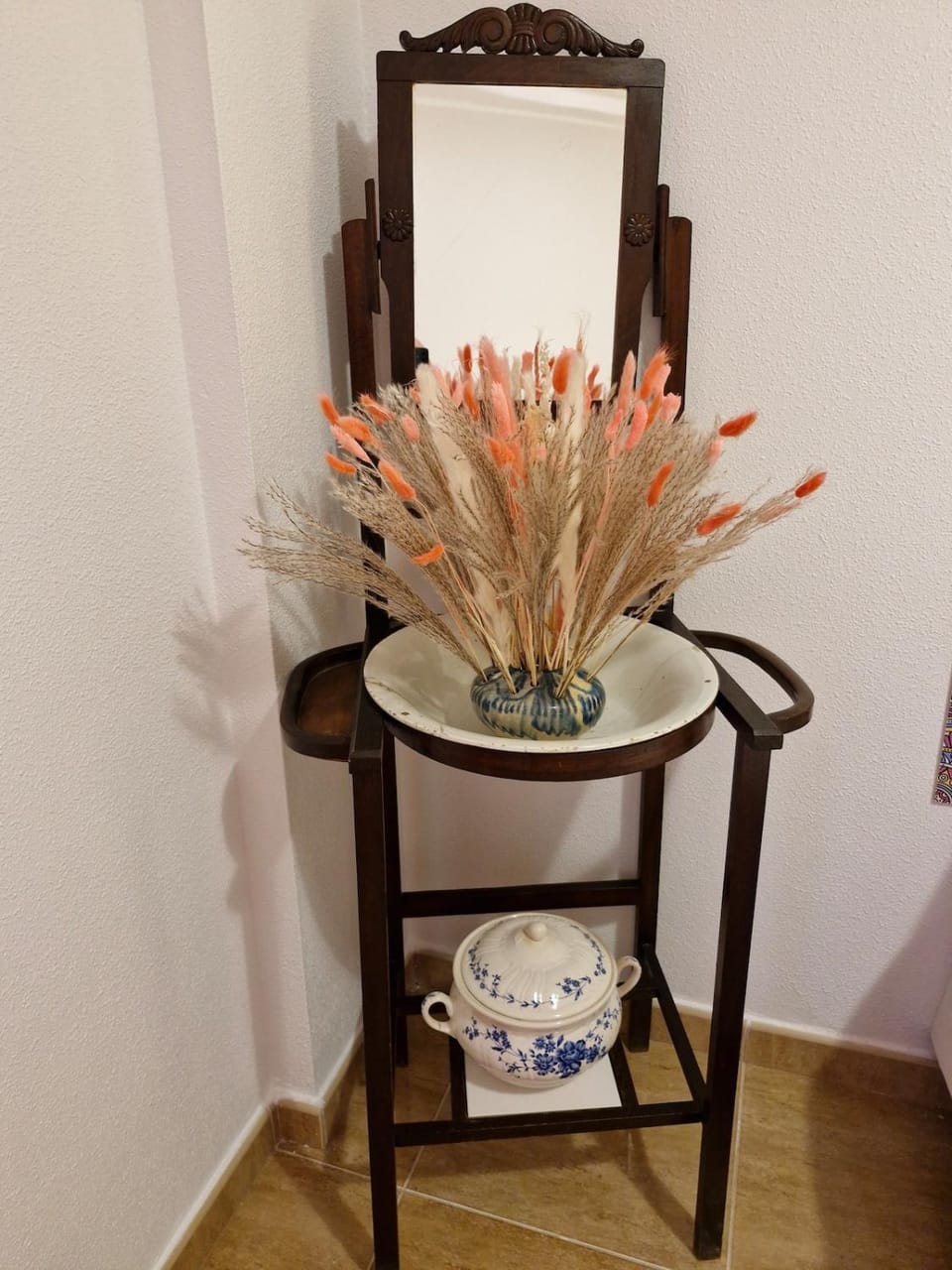 Decorative detail
