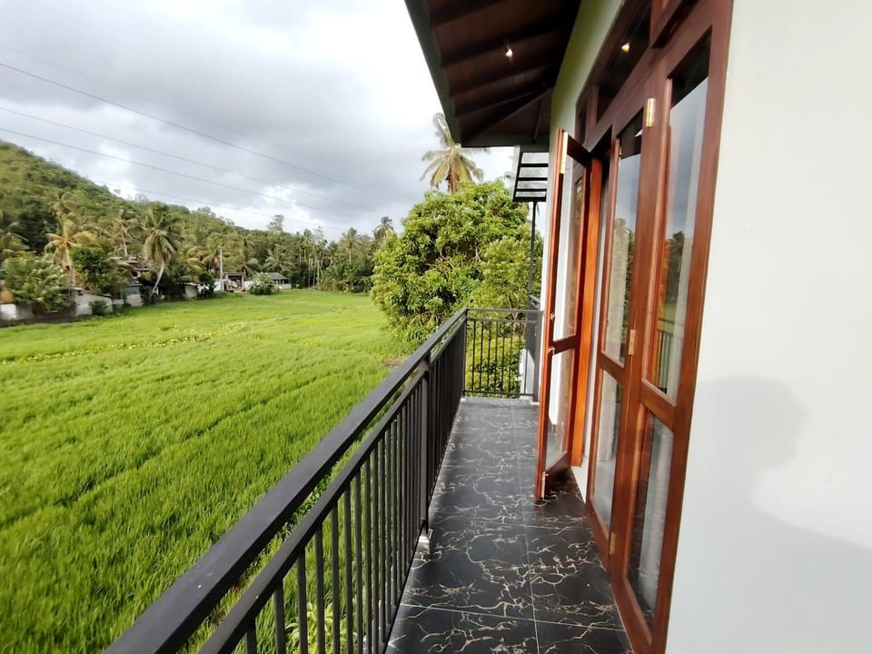 Natural landscape, View (from property/room), Balcony/Terrace