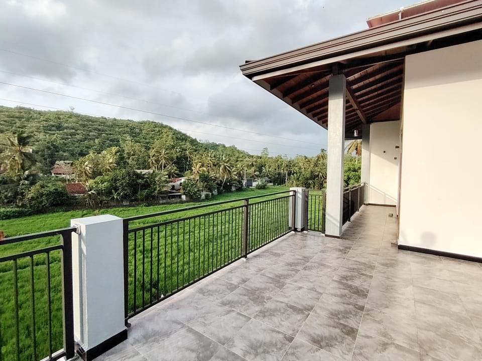 Property building, Balcony/Terrace