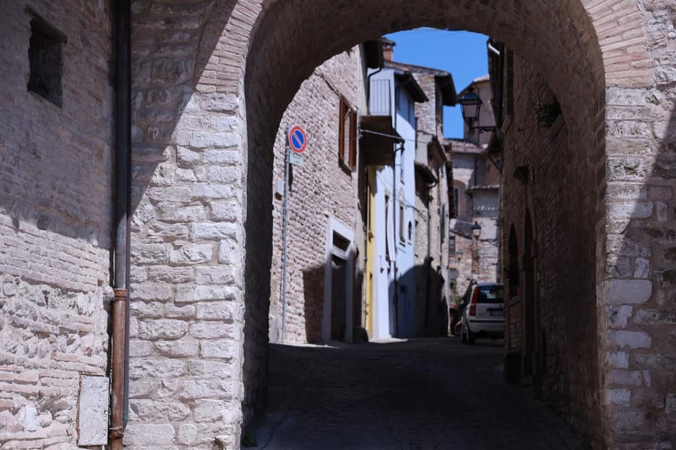 Casa del Sole, tra arte e natura, House of the Sun, between art and nature Apartment in Umbria