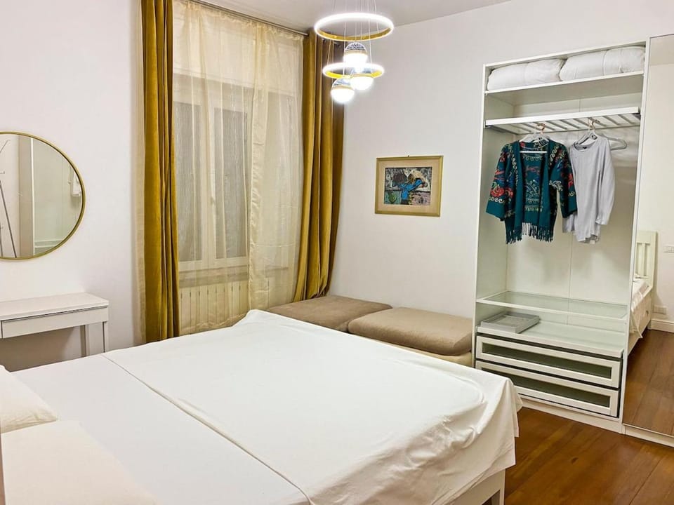 Casa Blanca Luino - Terrace Lounge Apartment in Canton of Ticino